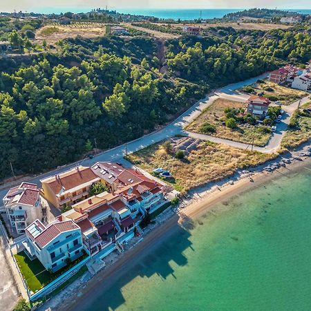 Elpiniki Luxury Rooms Nea Poteidaia Exteriör bild