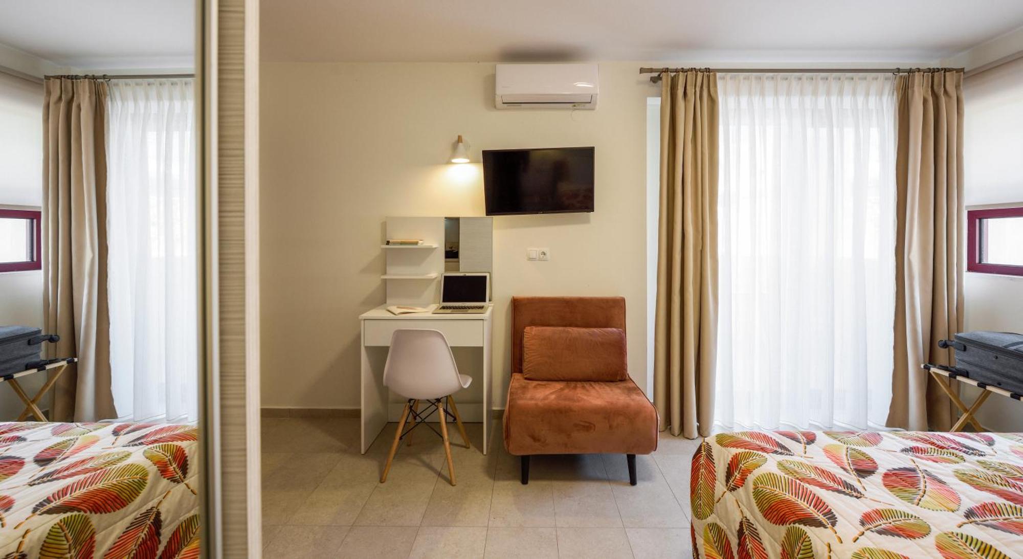 Elpiniki Luxury Rooms Nea Poteidaia Exteriör bild